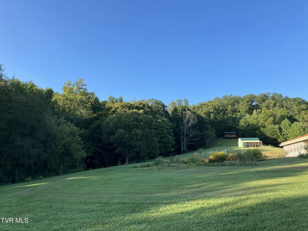 336 Cloud Creek Road, Rogersville