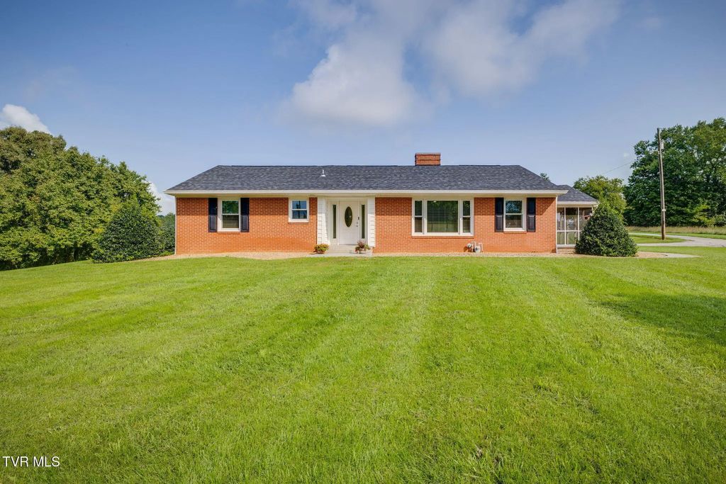 385 Sam Doak Street, Greeneville