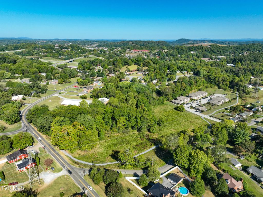 907 Cedar Grove Road, Johnson City