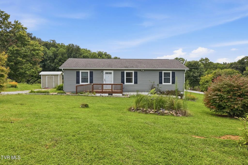 2060 Fishpond Road, Chuckey