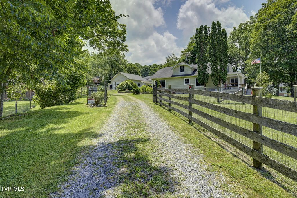 275 Heaton Creek Road, Roan Mountain