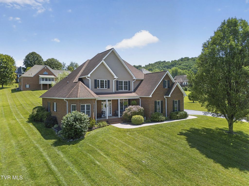 22979 Lone Eagle Drive, Bristol