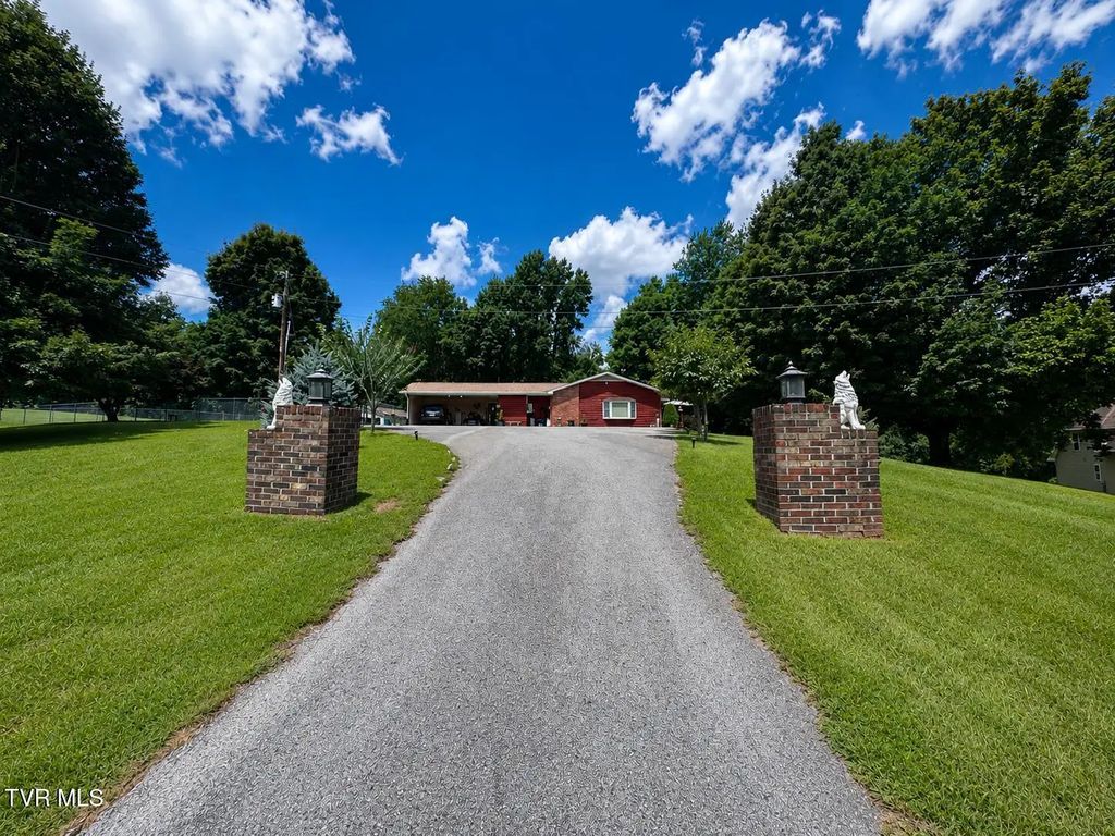 411 Lorie Valley Drive, Pennington Gap