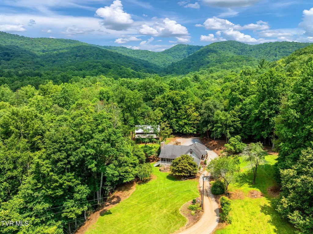 284 Bulldog Hollow, Elizabethton