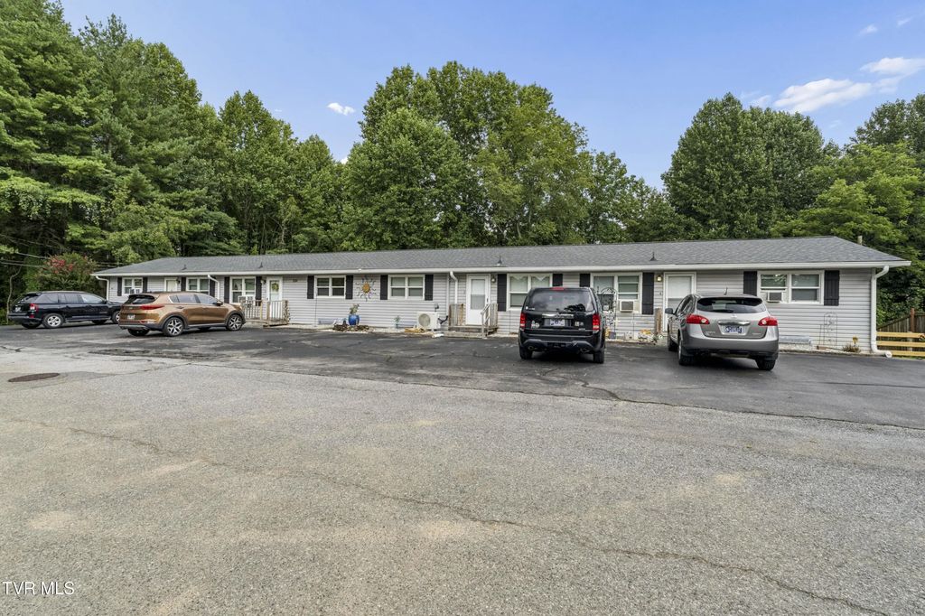 210 Longview Avenue, Jonesborough