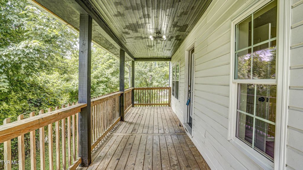 237 Lucy Road, Kingsport