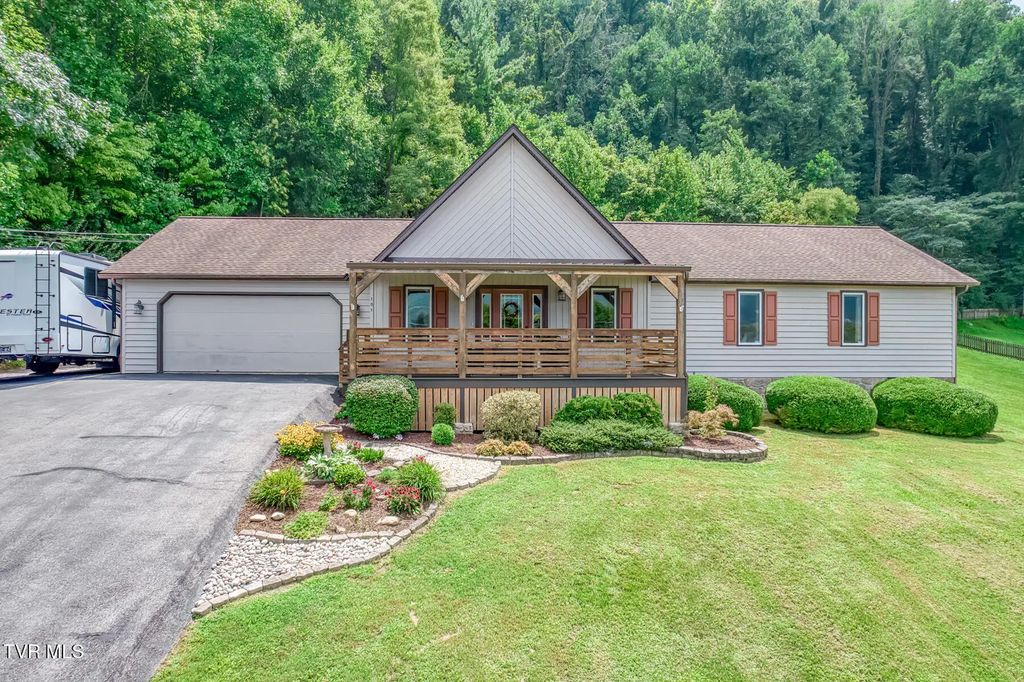 101 Abe Lincoln Court, Elizabethton
