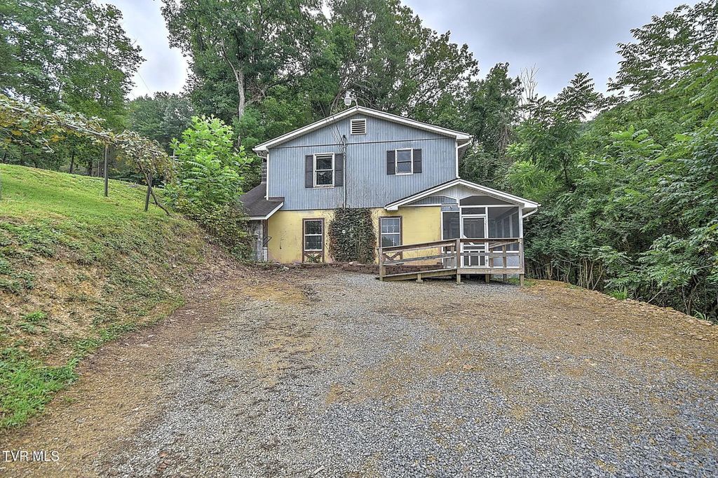 444 Woodbine Lane, Bristol