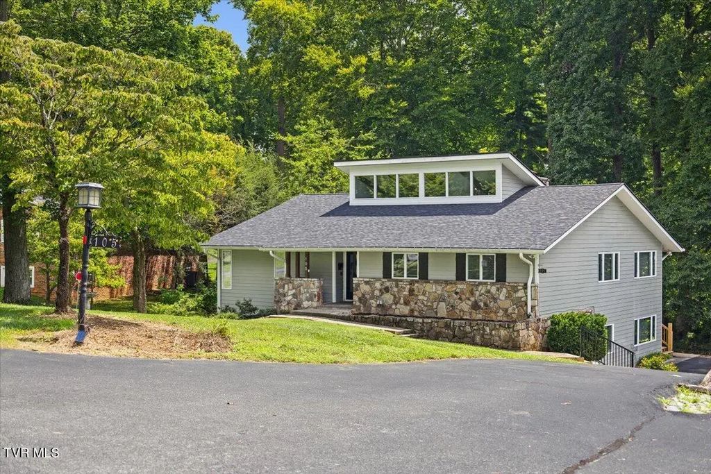 105 Dogwood Lane, Johnson City