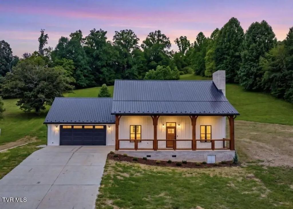 1627 Powder Branch Road, Johnson City