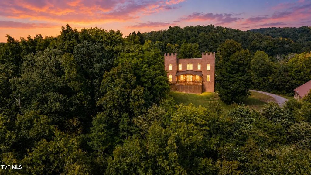 1005 Jackson Hollow Road, Mosheim