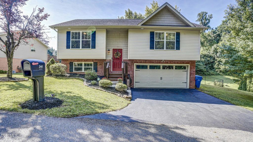 245 New Hope Road, Jonesborough