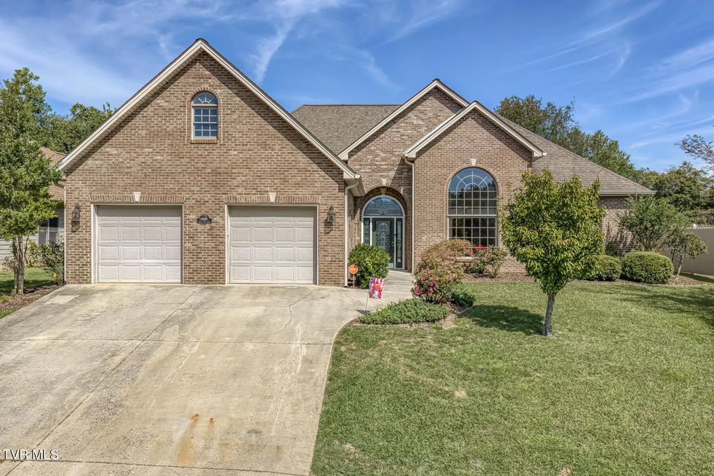 305 Alta Tree Boulevard, Johnson City