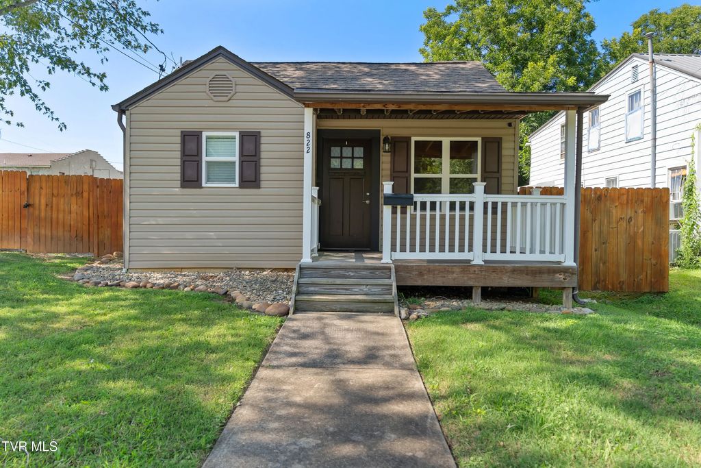 822 Carson Street, Greeneville