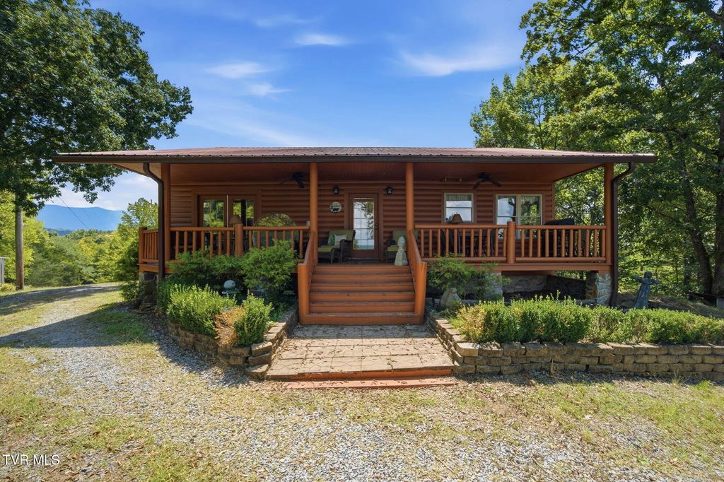 2607 Wildwood Road, Dandridge