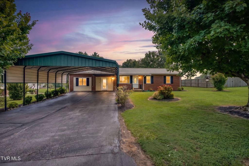 100 Fairway Drive, Gray