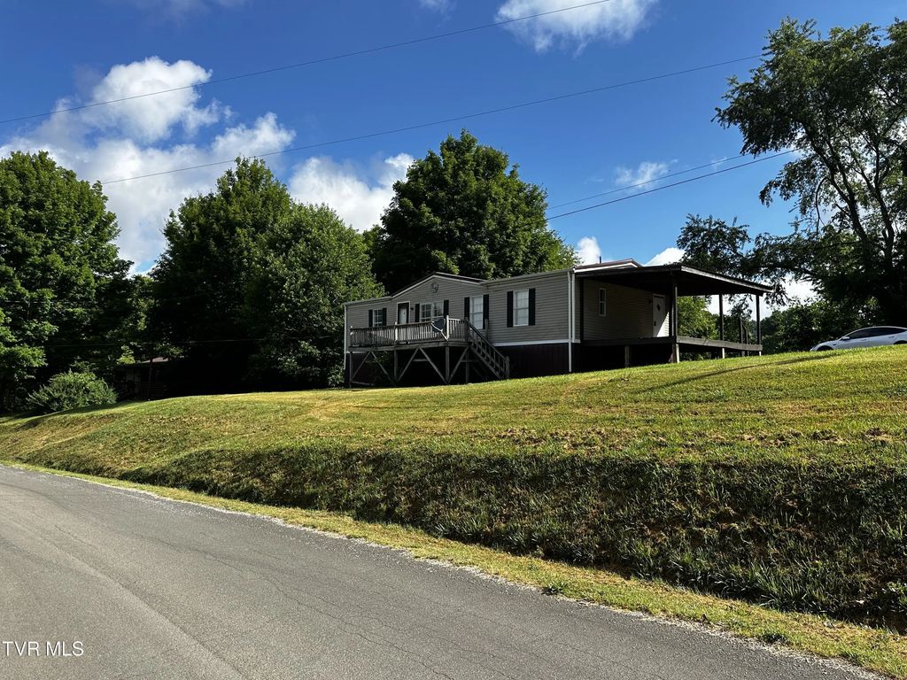 406 Ferguson Lane, Lebanon