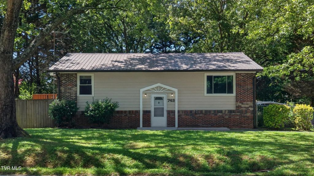 743 Jaybird Road, Morristown