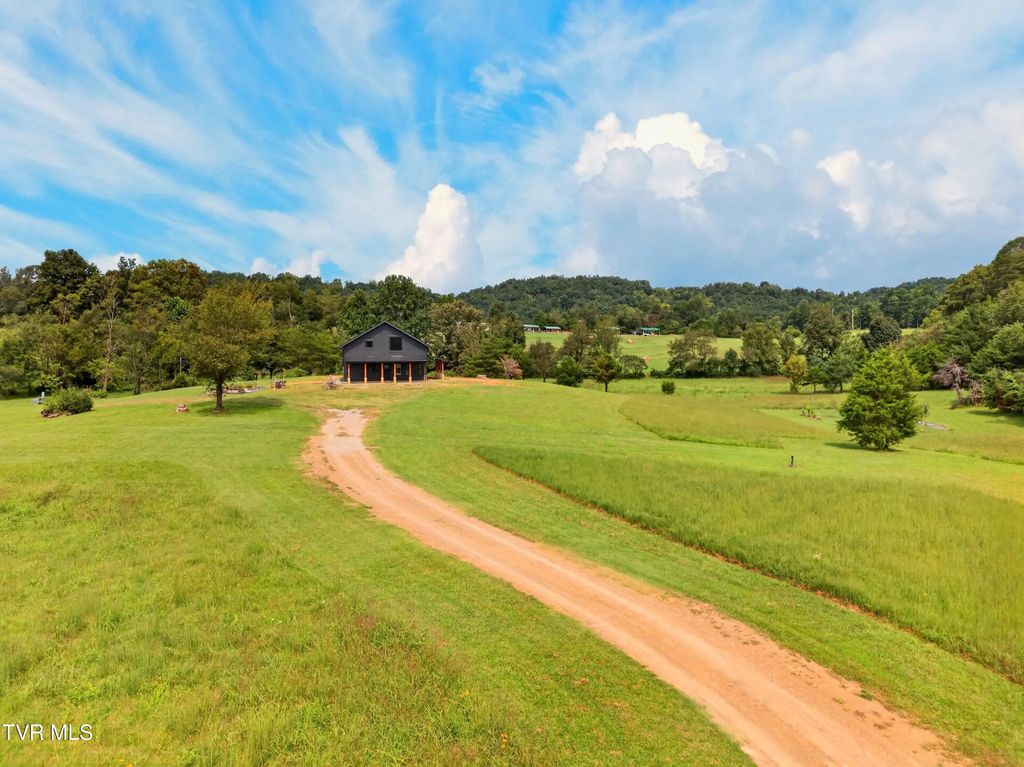 1755 Sunnydale Road, Greeneville