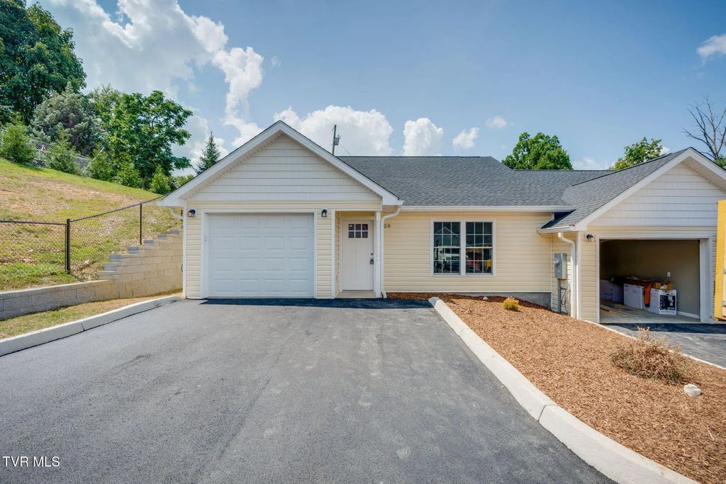 1028 West G Street 1, Elizabethton