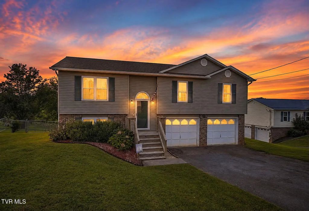 107 Kinchloe Court, Jonesborough