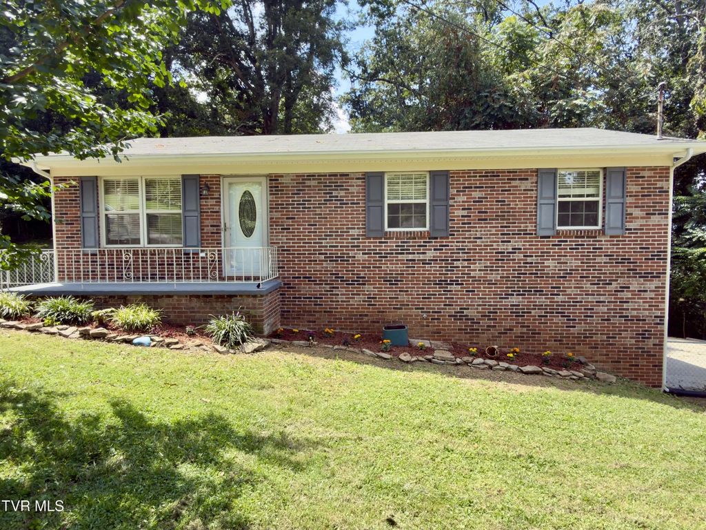 536 Valley View Drive, Morristown