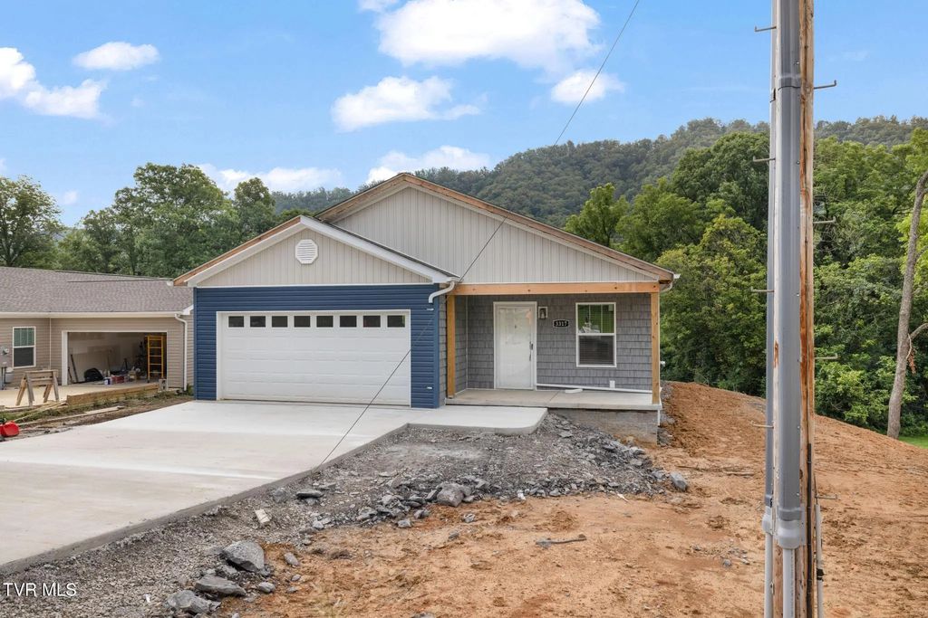 3317 Avoca Road, Bristol