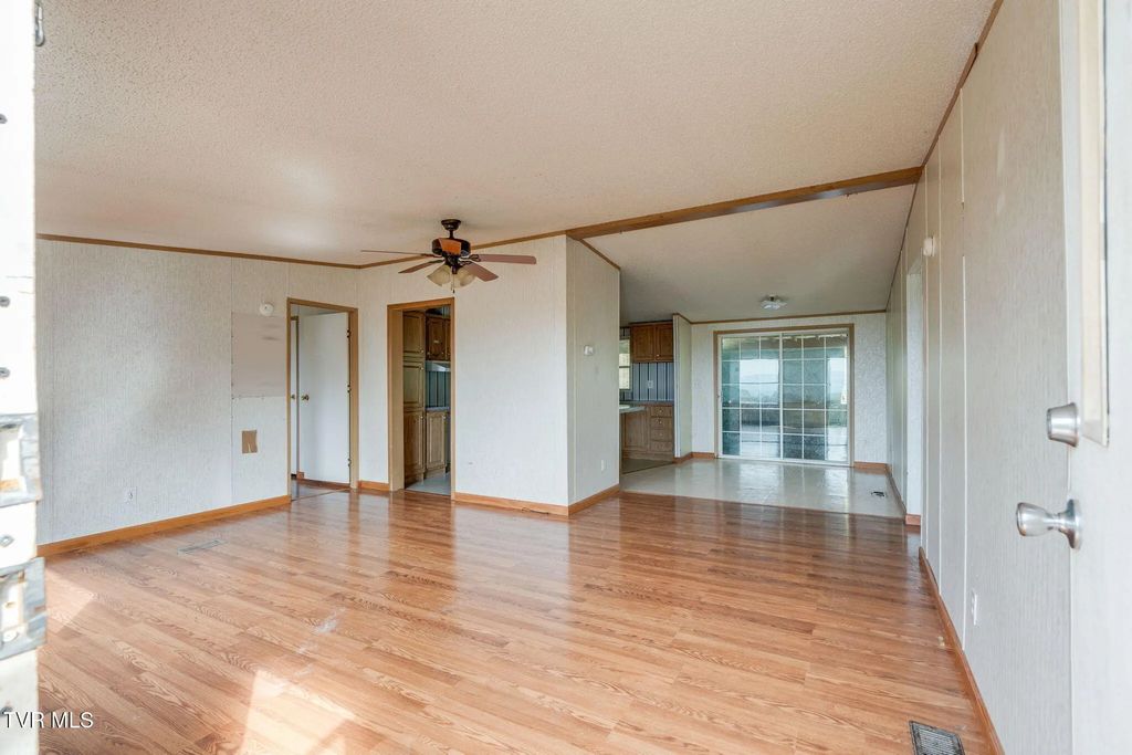 114&116 Woodland Circle, Greeneville