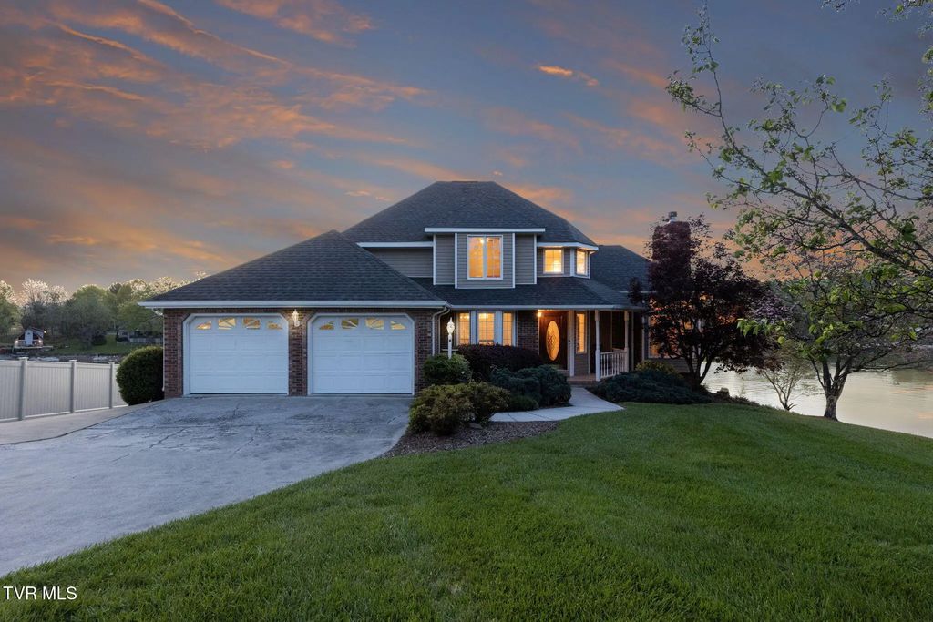 248 Cross Anchor Place, Piney Flats