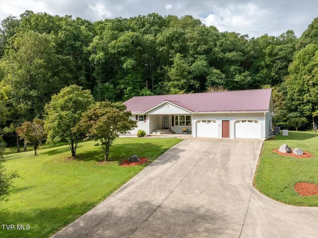 1296 Mountain View Road, Rogersville