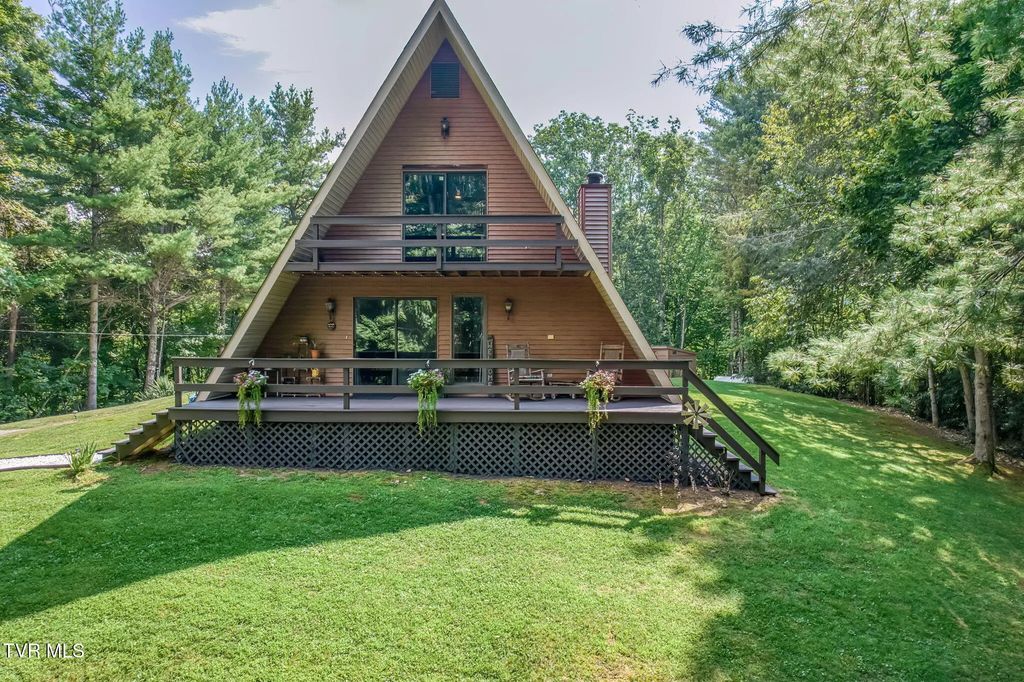 1023 Fox Hollow Road, Mountain City