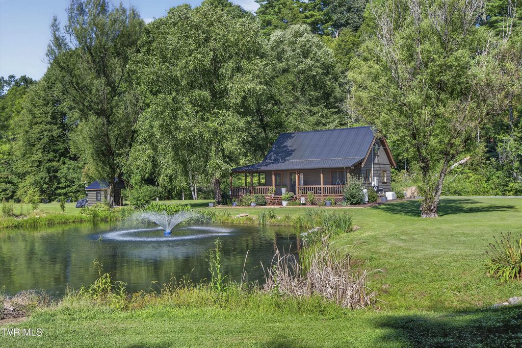 2998 Highway 133, Shady Valley