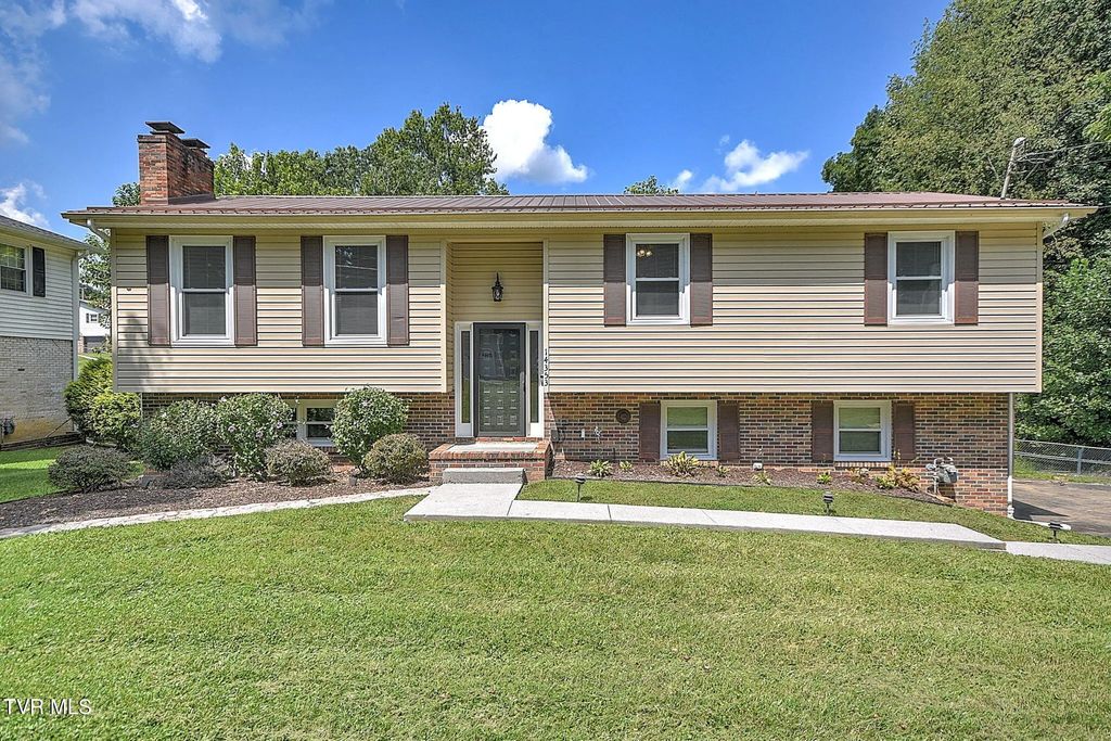 14353 Heather Drive, Bristol