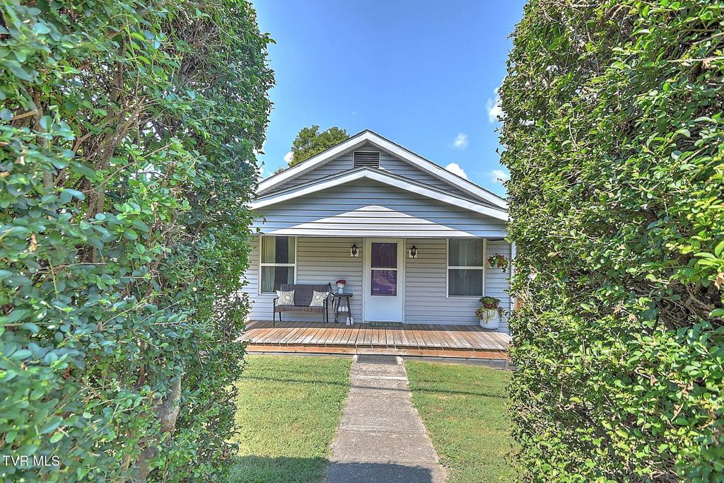 520 Texas Avenue, Bristol