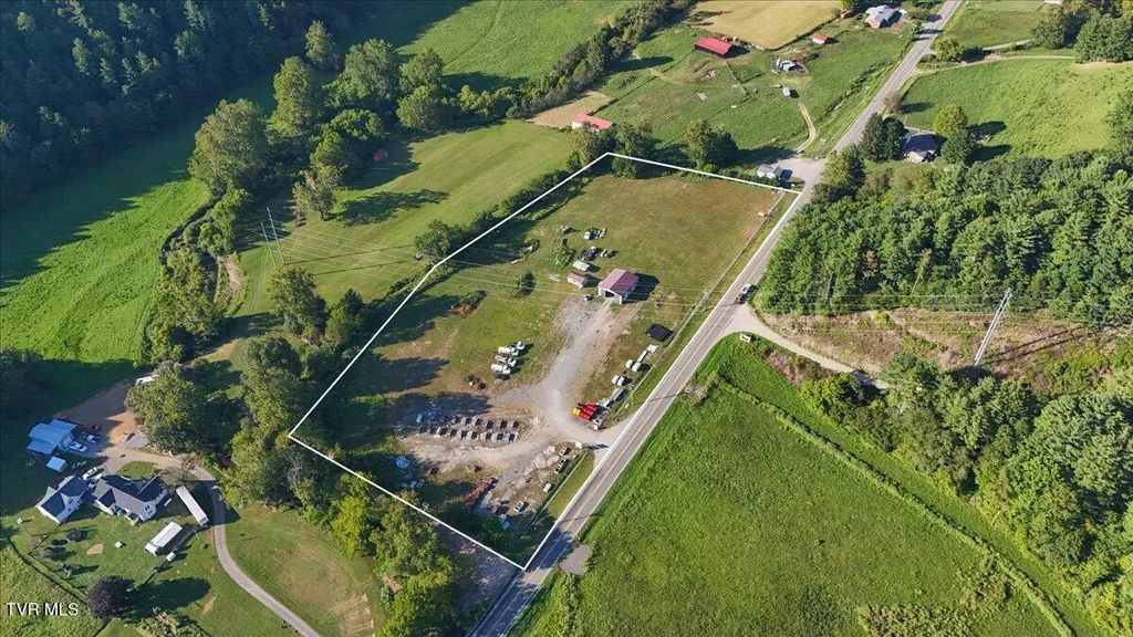 6602 West Highway 67, Mountain City