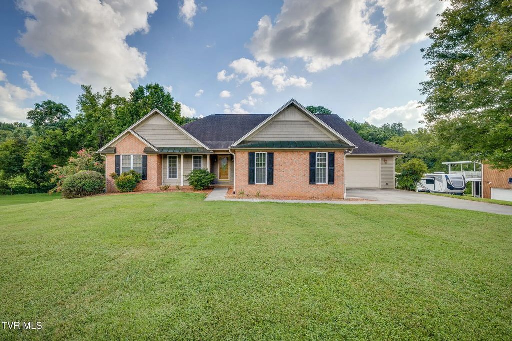1031 Hickory View Drive, Morristown