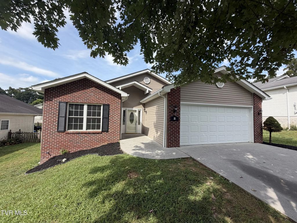 25 Bedding Place, Johnson City