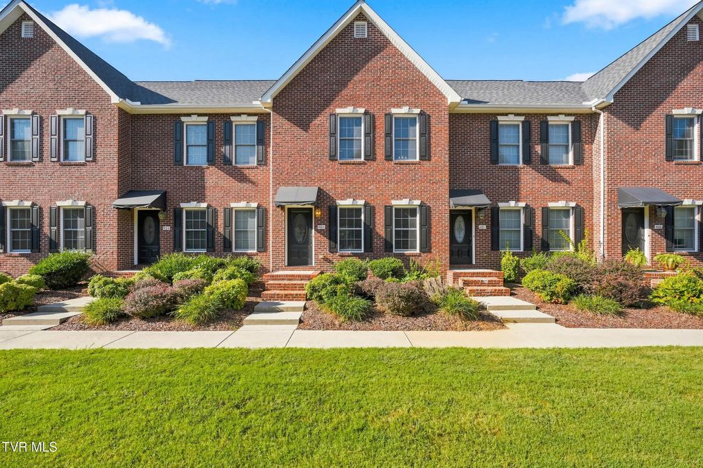 601 West Mountain View Road Unit 402, Johnson City