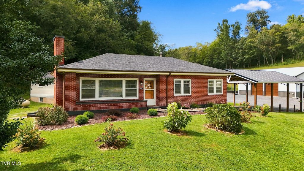 157 7th Avenue, Dungannon