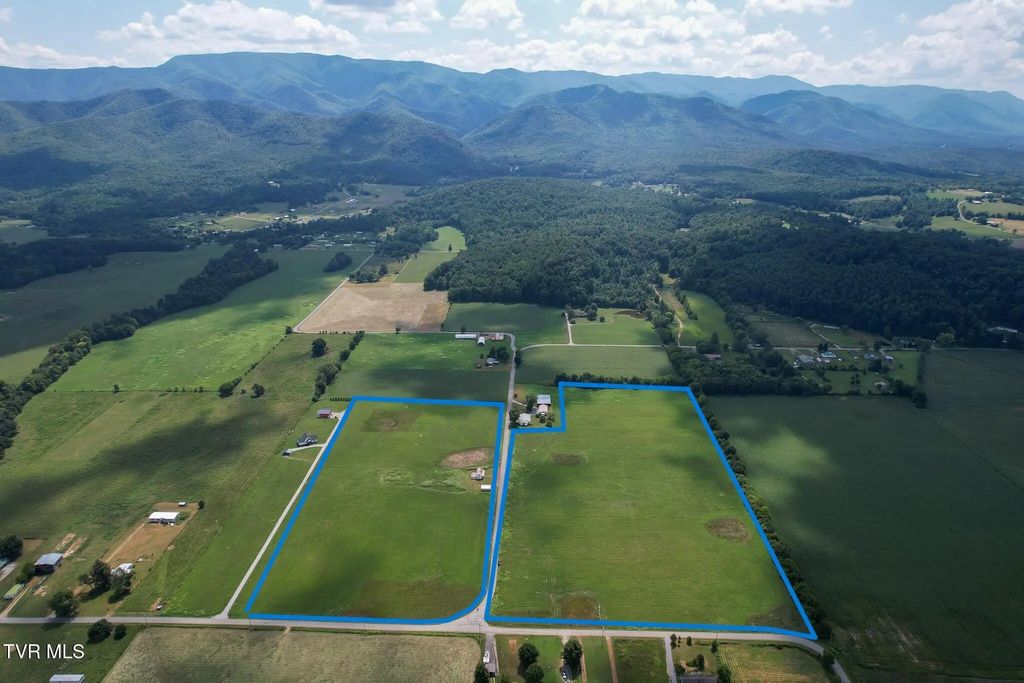 1138 Broyles Road, Chuckey
