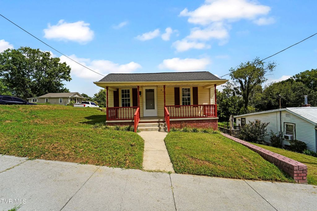820 Montgomery Street, Johnson City