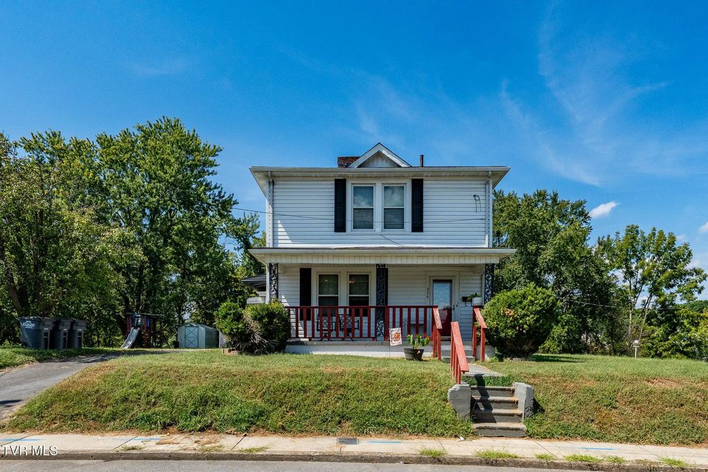 629 Branch Street, Kingsport