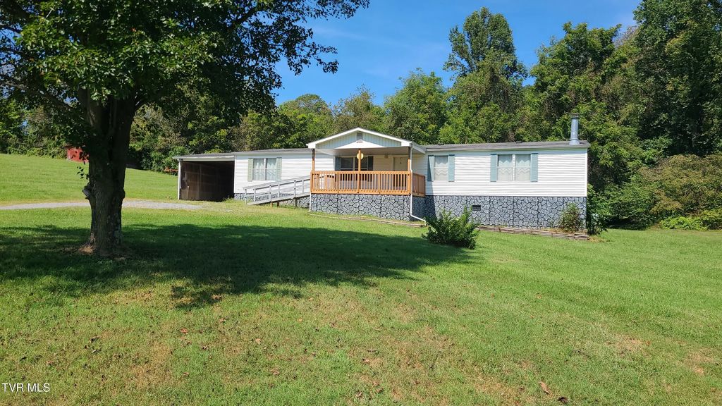 1565 Silver Grove Road, Bluff City