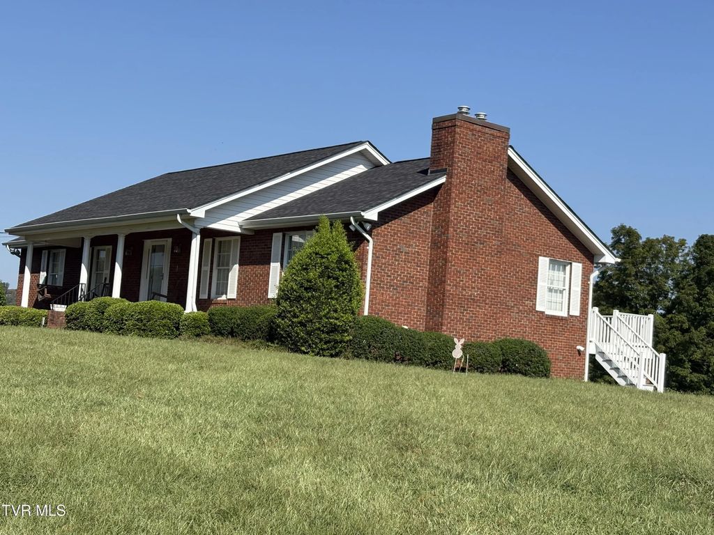 547 Birch Street, Church Hill