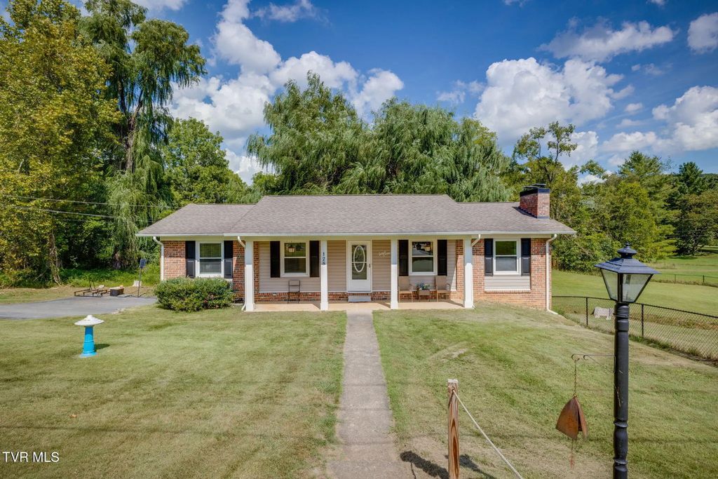 128 Adrian Drive, Kingsport