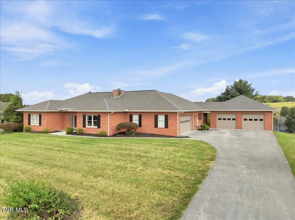 1272 Stonewall Jackson Drive, Dandridge