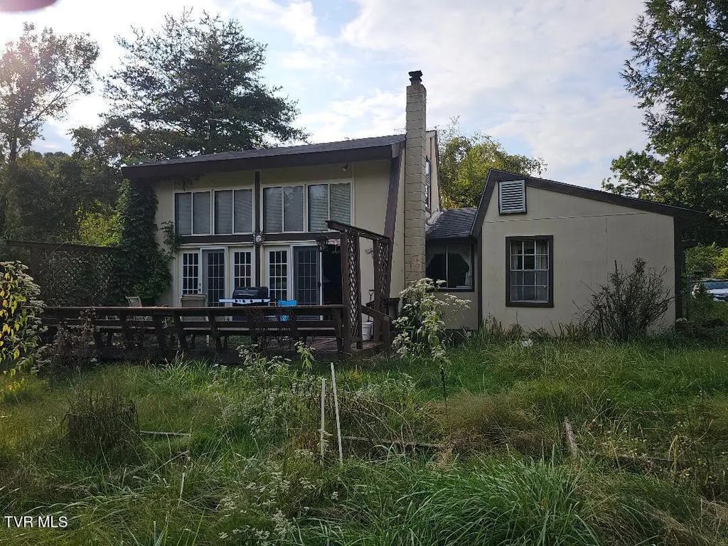 154 Old Stone Drive, Clintwood