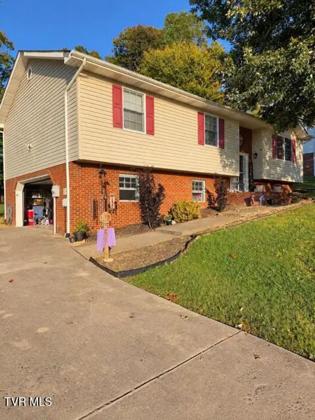 128 Ashley Drive, Mount Carmel
