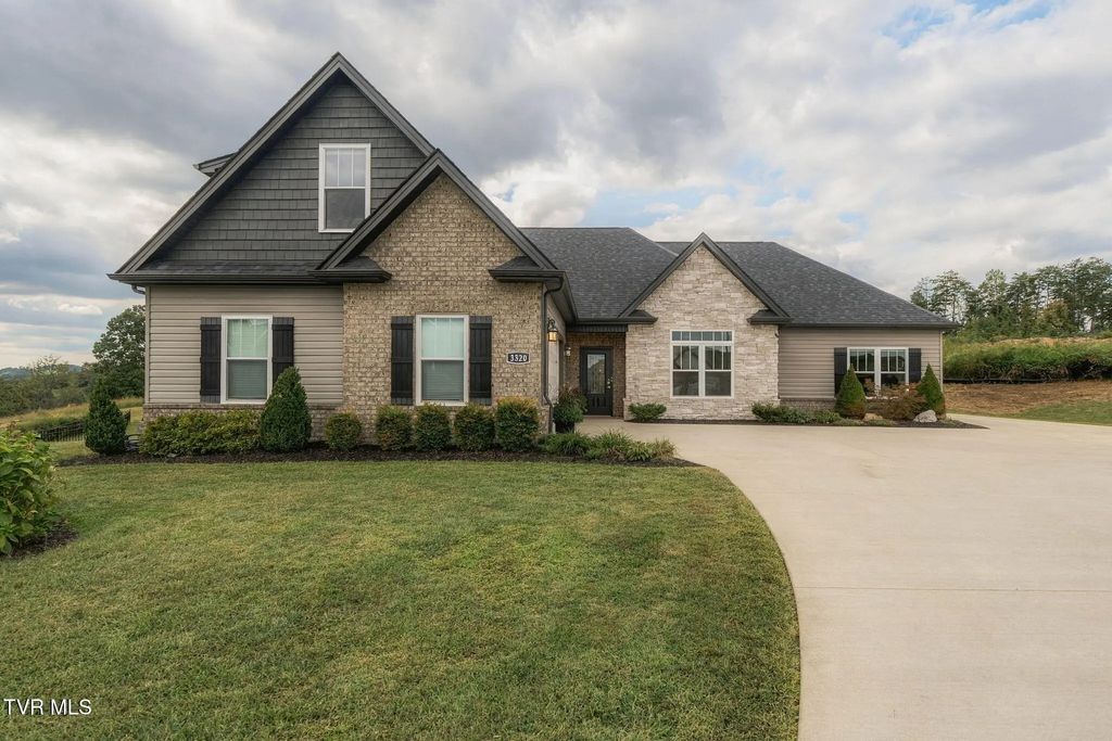 3320 Cottage Green Court, Kingsport