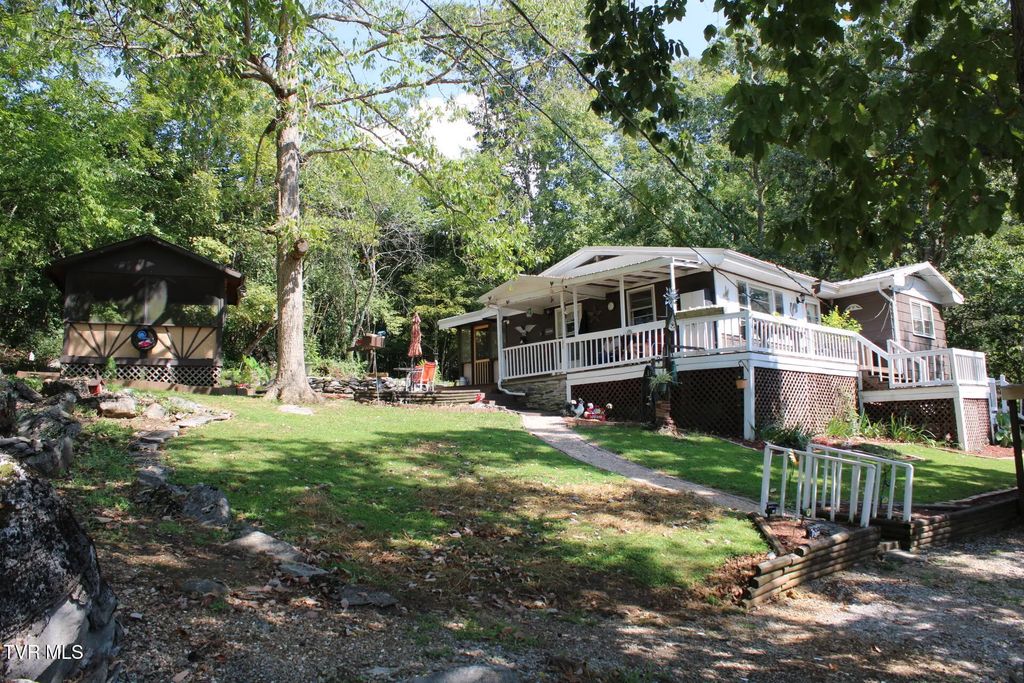 230 Presley Lane, Mosheim